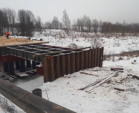 Устройство
временных мостов