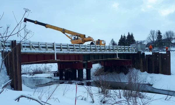 Устройство
временных мостов