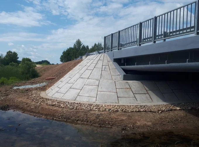 Строительство, ремонт, реконструкция и содержание искусственных     сооружений на автомобильных и железных дорогах